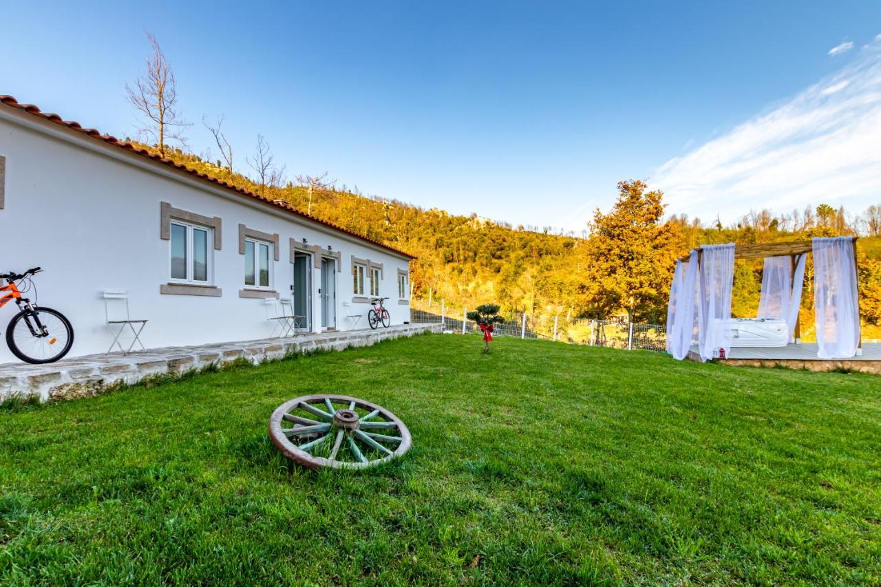 Villa Alzira Seia Exteriér fotografie