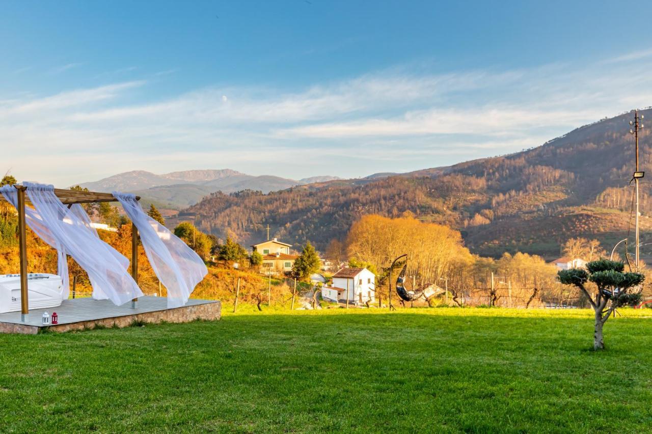 Villa Alzira Seia Exteriér fotografie