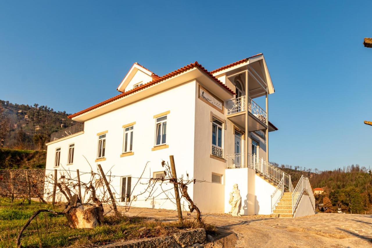Villa Alzira Seia Exteriér fotografie